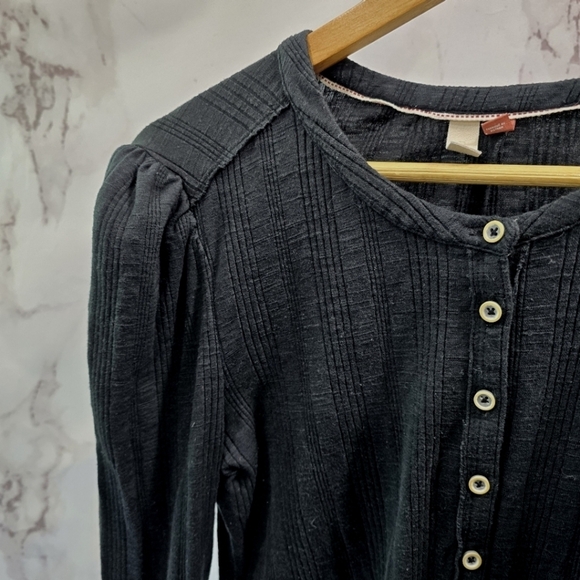 Anthropologie Shirt Womens Medium Black Button Cropped Long Sleeve Rib Pilcro - Picture 2 of 14